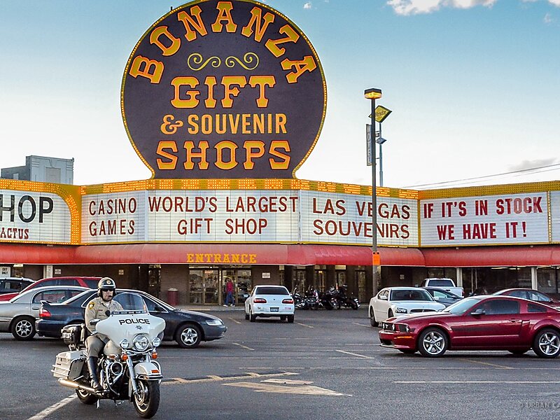 World's Largest Gift Shop  Bonanza Gift Shop Las Vegas Boulevard