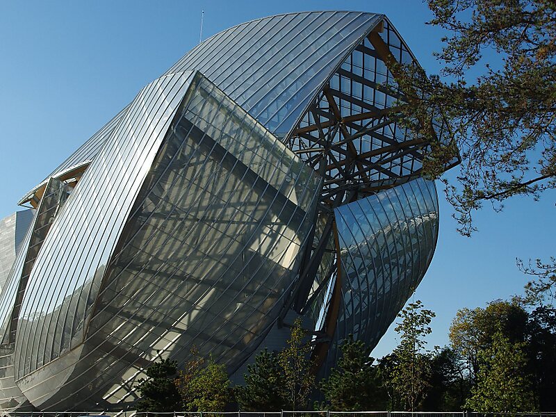 France, Paris, Boulogne, Ville De Paris, Bois De Boulogne, Louis Vuitton  Foundation Building (architect Frank Gehry) Tote Bag by Massimo Borchi -  Pixels