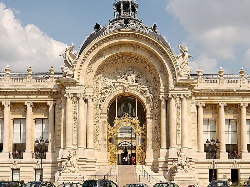 Petit Palais in 8th arrondissement of Paris, France | Sygic Travel