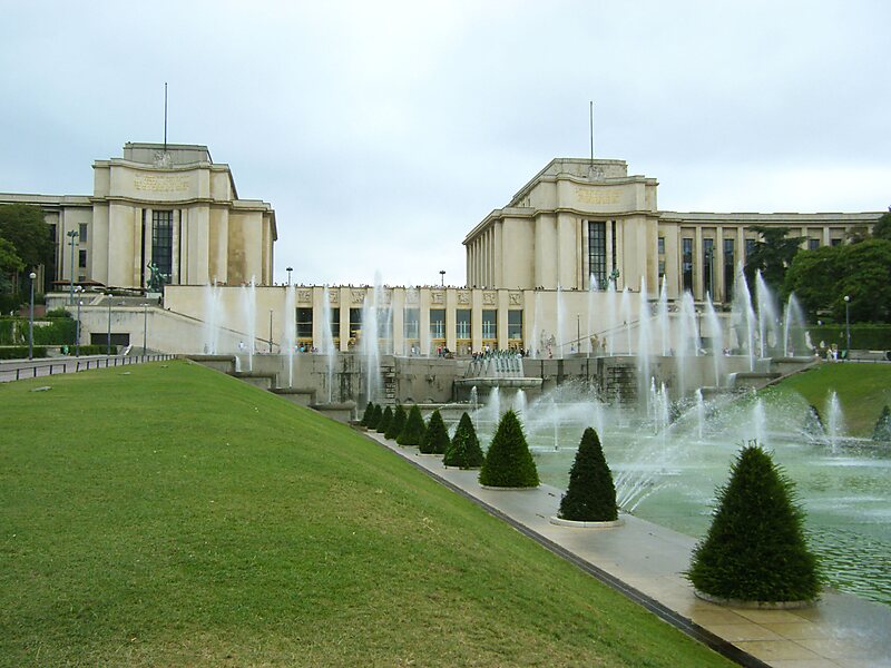 Chaillot Palace in 16th arrondissement of Paris, France | Tripomatic