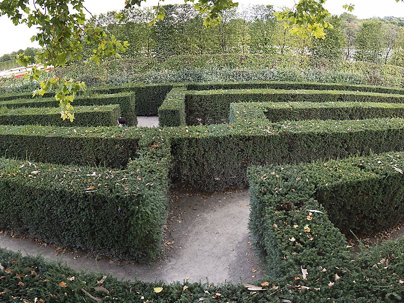 Maze and labyrinth in Vienna, Austria Sygic Travel