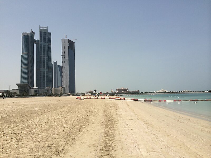 Corniche Park In Abu Dhabi Uae Sygic Travel