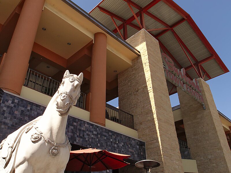 Burbank Town Center Mall