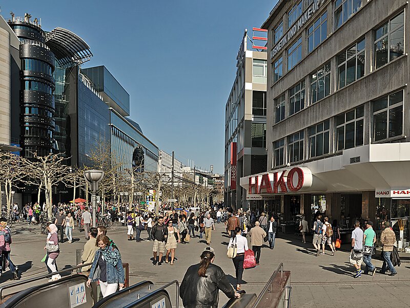  Zeil  Street in Frankfurt  am Main Germany Sygic Travel