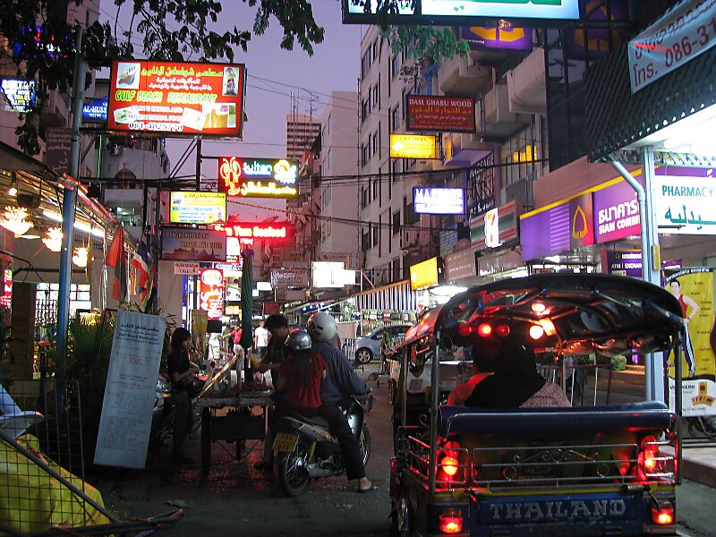 Sukhumvit Road Street Market in Watthana District, Bangkok, Thailand |  Sygic Travel