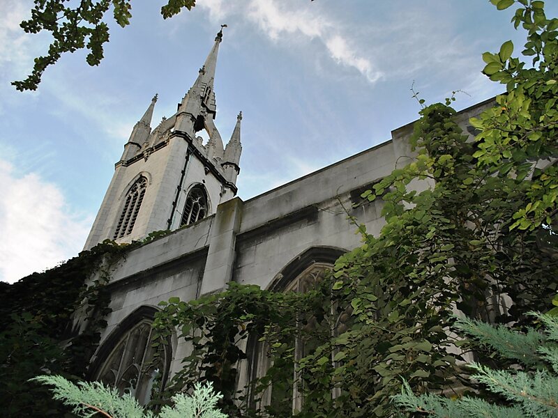 St Dunstan in the East Church Garden