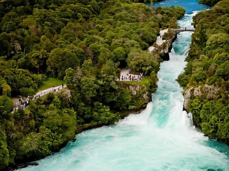 Huka Falls in Waikato, New Zealand | Tripomatic