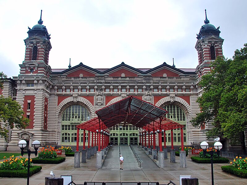 Ellis Island Immigration Museum in Manhattan, New York ...