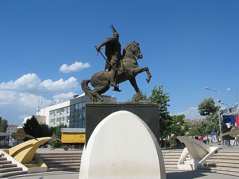 Skanderbeg Monument