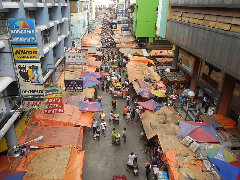 Carriedo Street in Manila, Philippines | Sygic Travel