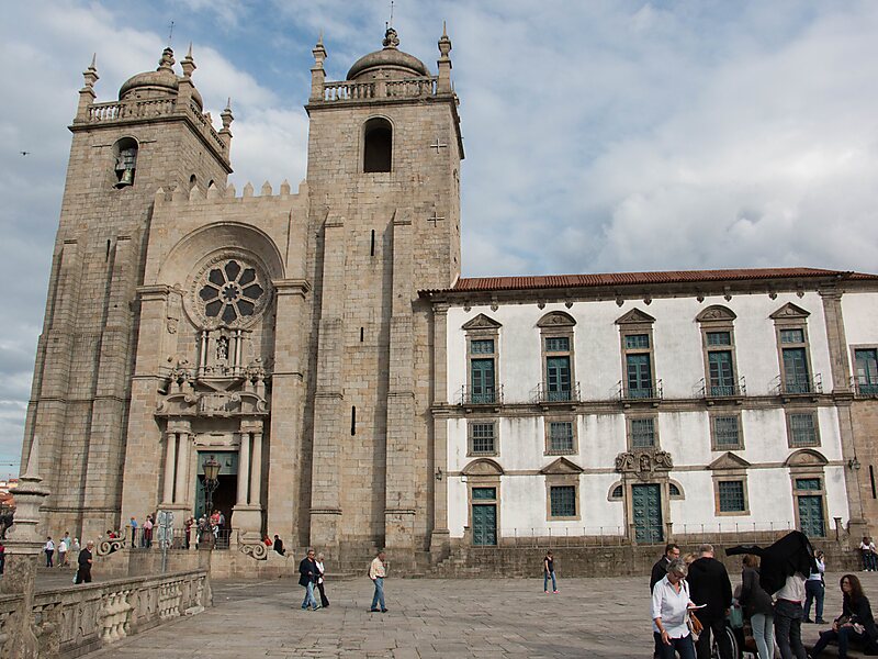 Porto Cathedral in Porto, Portugal | Sygic Travel