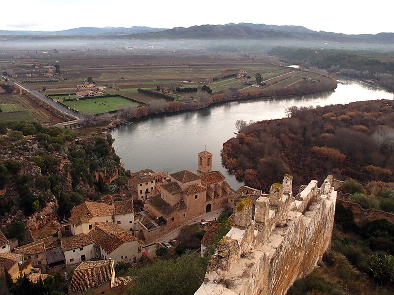 Замок Миравет