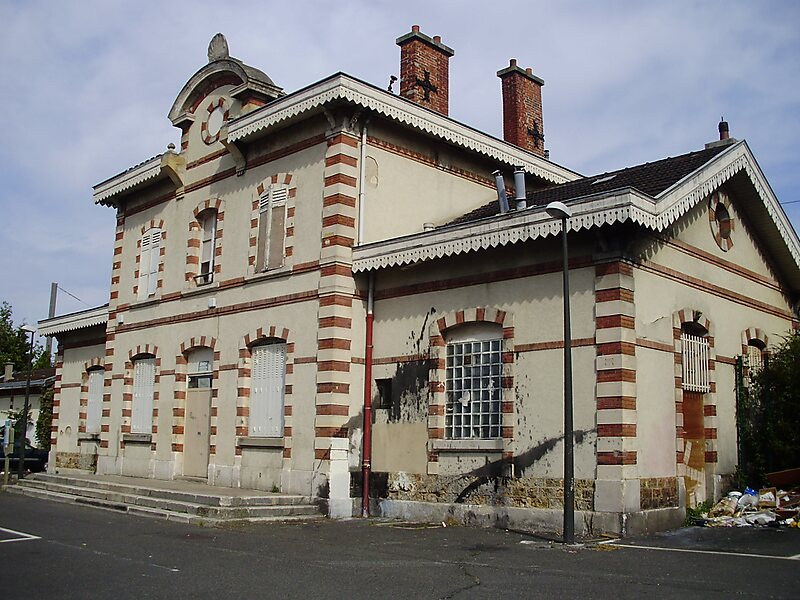 Argenteuil station in Argenteuil, France Sygic Travel
