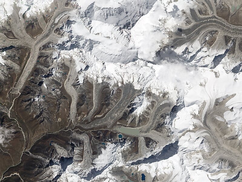 Lhotse Shar Glacier in Nepal | Tripomatic