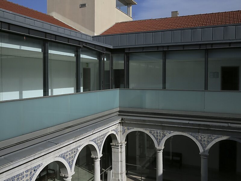 Instituto Superior de Economia e Gestão