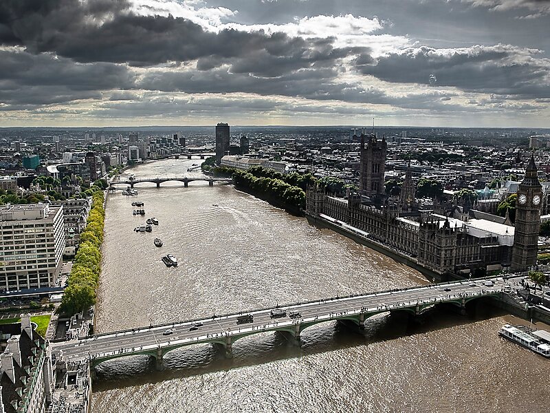Lambeth Bridge