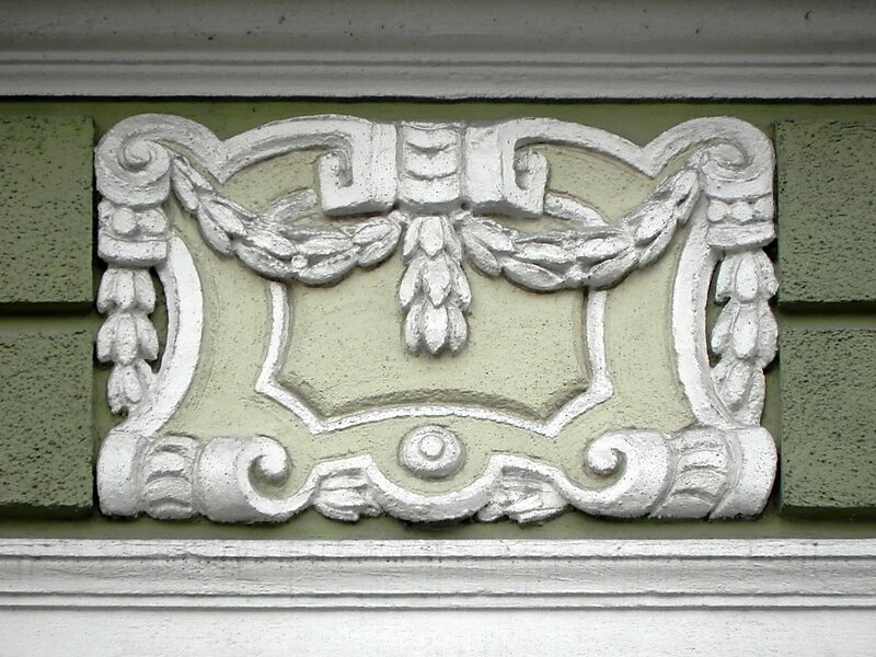 Kamienica przy pl. Bolesława Chrobrego 4 w Kłodzku