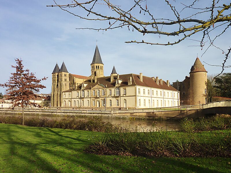 Basilica Of The Sacred Heart Of Paray Le Monial In Paray Le Monial France Sygic Travel