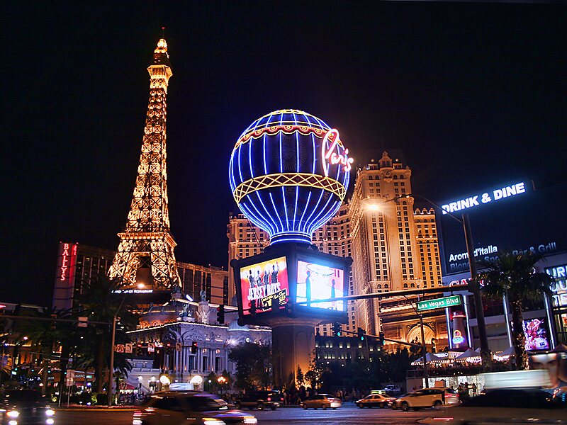 Las Vegas, Nevada, USA. 18th Nov, 2020. The Las Vegas Gateway Arches are  seen illuminated along the Las Vegas Strip on November 18, 2020, in Las  Vegas, Nevada. The 80-foot tall arches