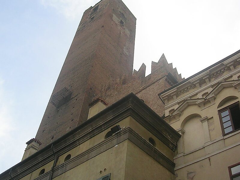 Torre della Gabbia, Mantua