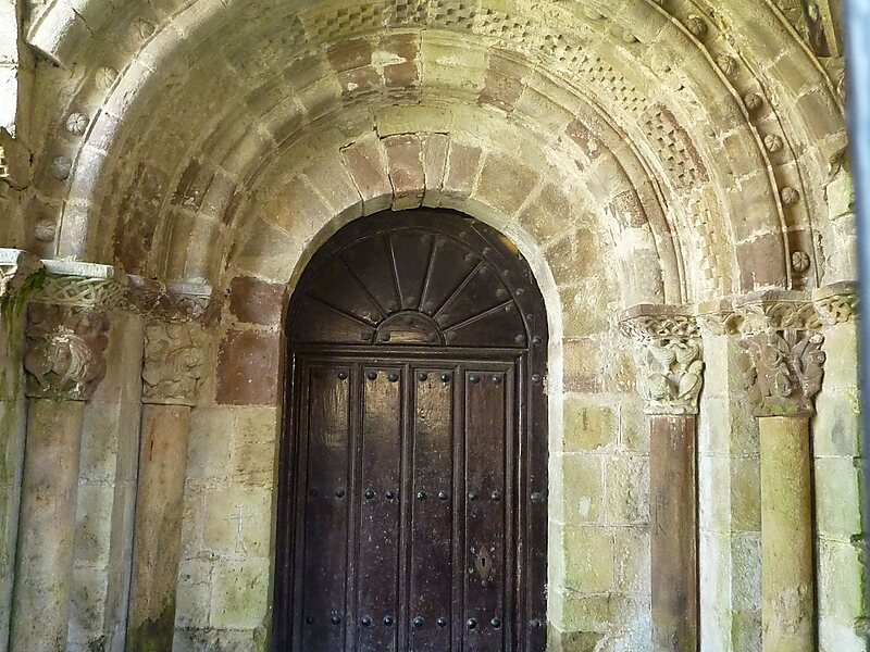 Foto de Iglesia de San Andrés en Santa María de Cayón, Cantabria