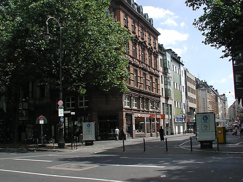 Ehrenstraße