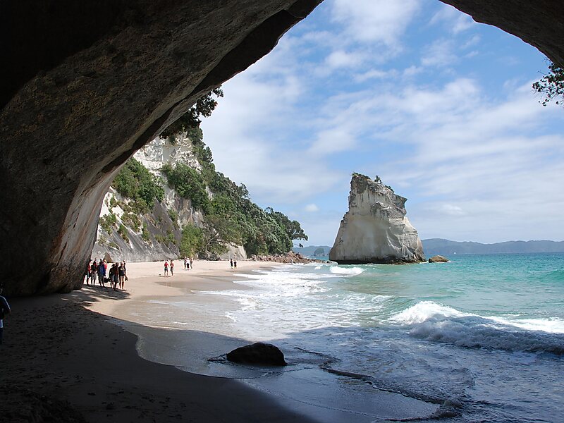 Cathedral Cove in Waikato, New Zealand | Sygic Travel Cathedral Cove in Waikato, New Zealand