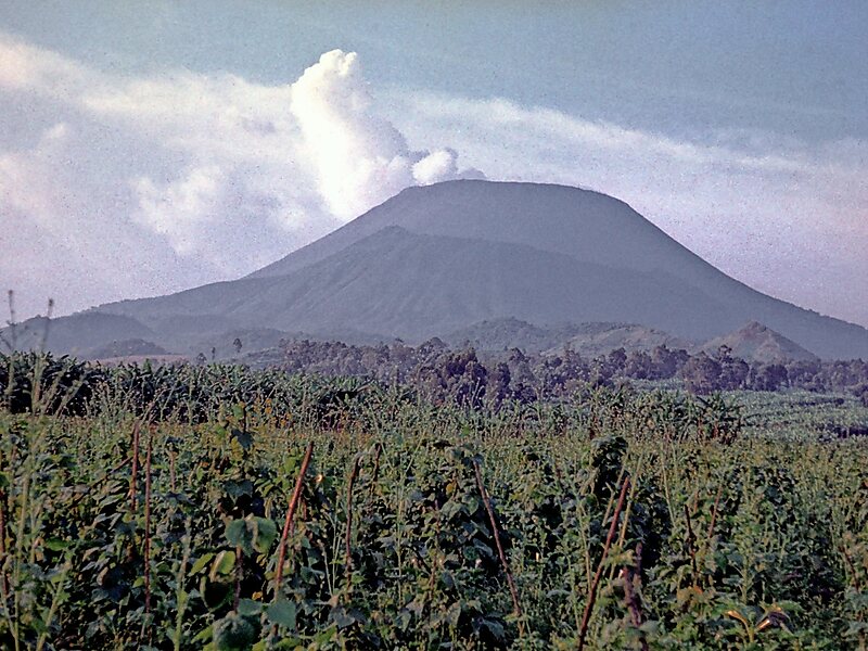 Resultado de imagem para Monte Nyiragongo