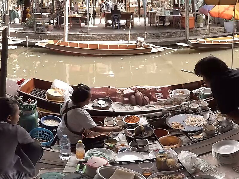 Khlong Lat Mayom Floating Market