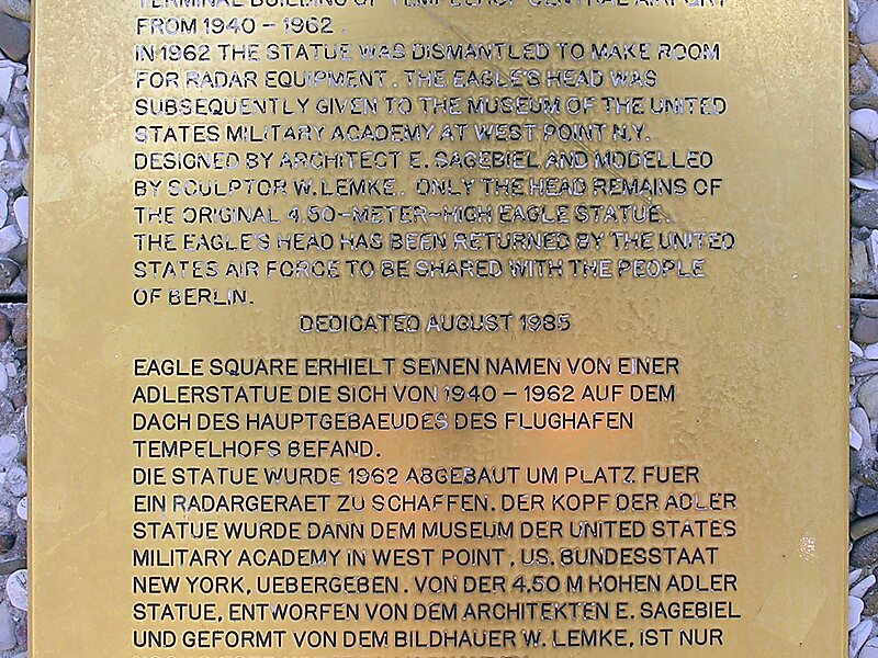 Platz der Luftbrücke