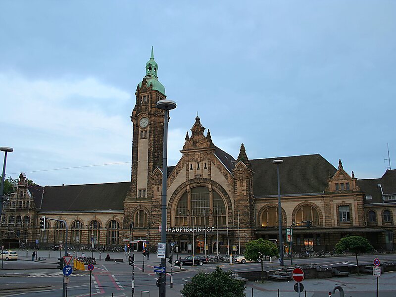 Krefeld Hauptbahnhof w Krefeld, Niemcy | Sygic Travel Krefeld Hauptbahnhof w Krefeld, Niemcy | Sygic Travel