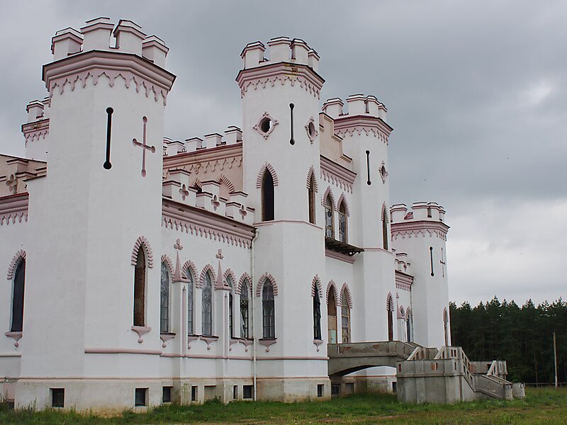 Pusłowski palace