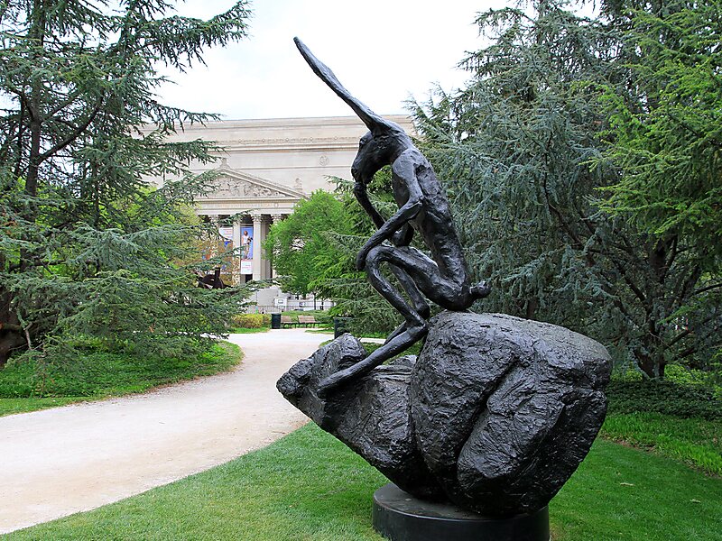 Featured image of post National Gallery Of Art Sculpture Garden Washington Dc - Dc squirrels have lost their fear of man—will eat out of your hand.