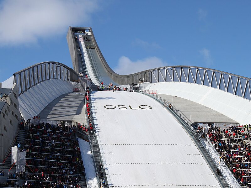 visit norway holmenkollen ski jump