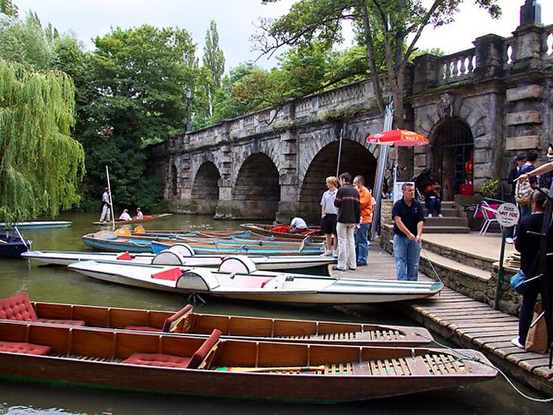 Magdalen Bridge Boathouse