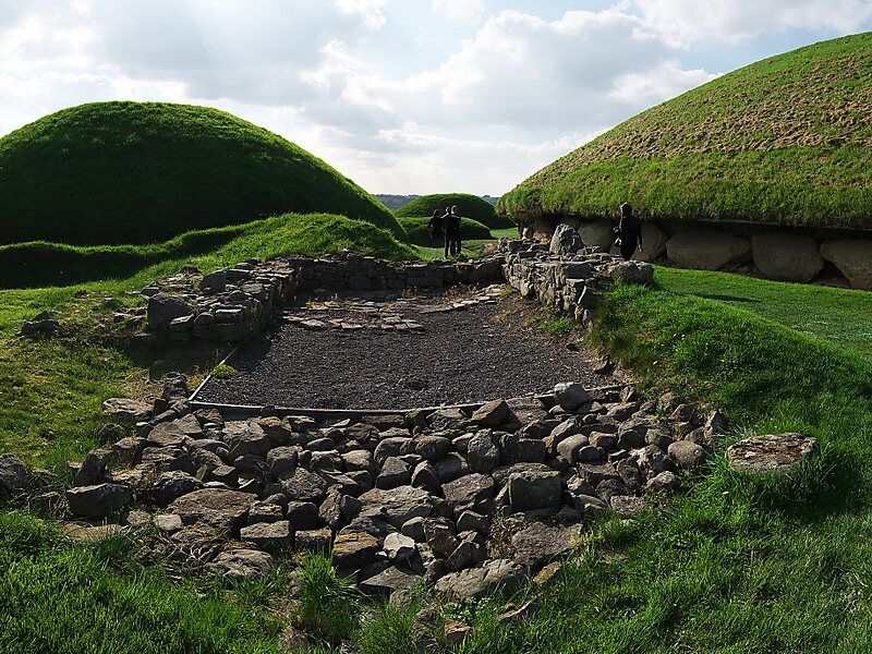 Knowth