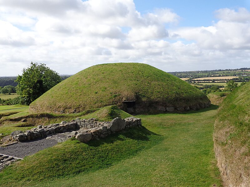 knowth tour