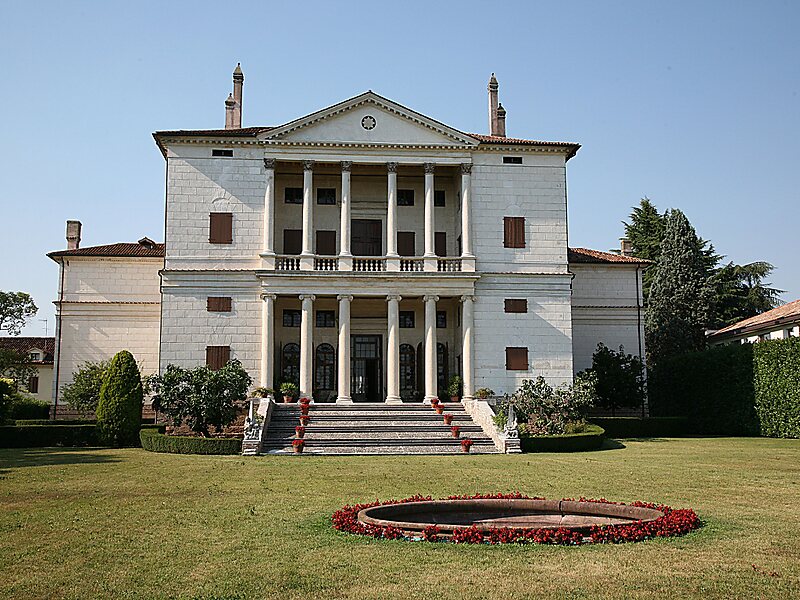 Villa Cornaro in Piombino Dese, Italy | Tripomatic