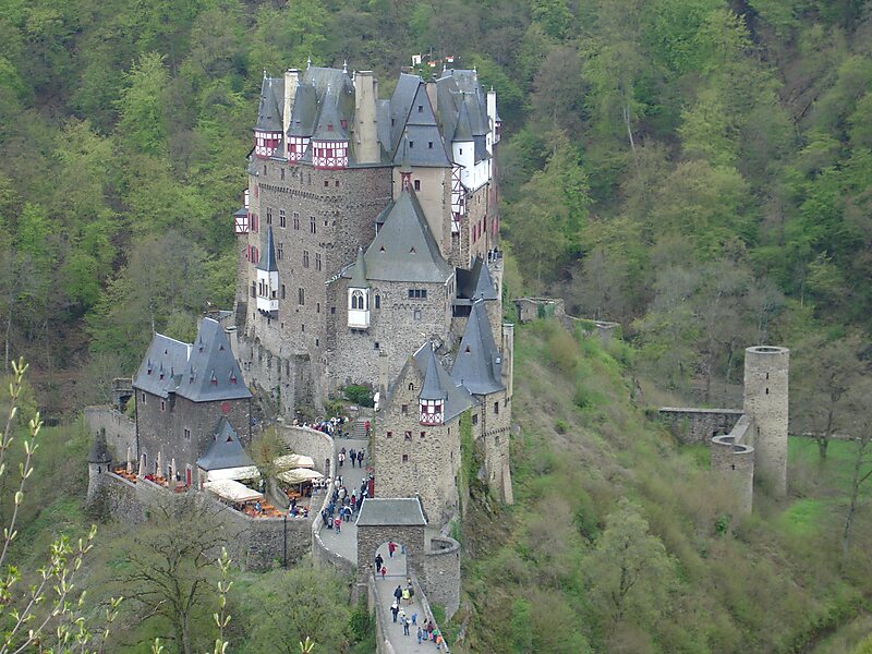 Castello Di Eltz Wierschem Germania Sygic Travel