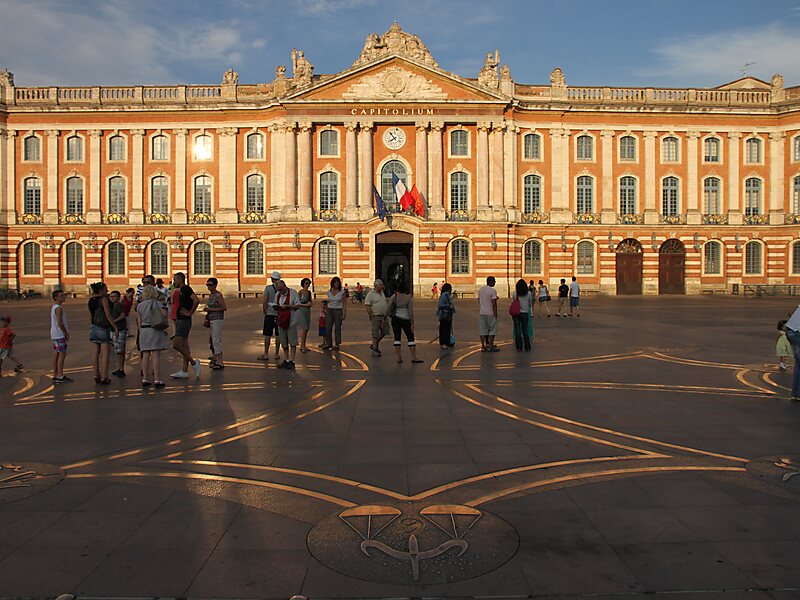 Place Du Capitole De Toulouse In Toulouse France Sygic Travel