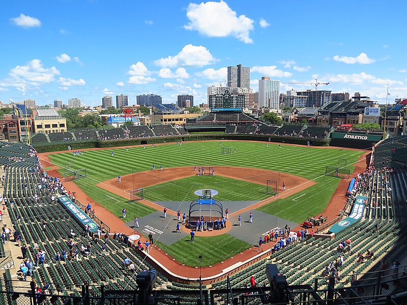 Wrigley Field - Wikipedia