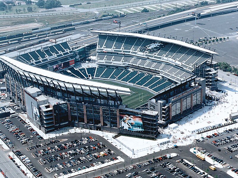 can you tour lincoln financial field
