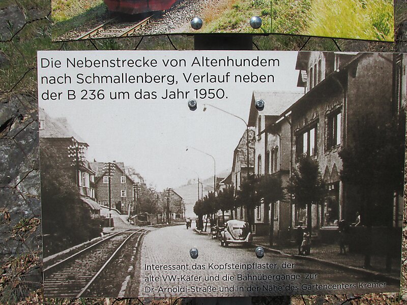 Bahnstrecke Altenhundem–Wenholthausen in Schmallenberg, Deutschland ...
