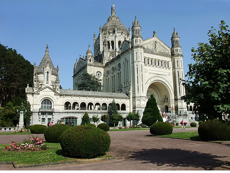 Basilica De Santa Teresa De Lisieux En Lisieux Francia Sygic Travel