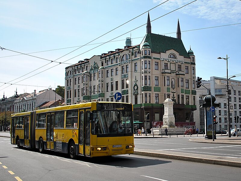 Terazije Square in Old Town, Belgrade, Serbia | Tripomatic