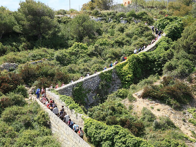 Victoria Lines in Malta - Maltatina