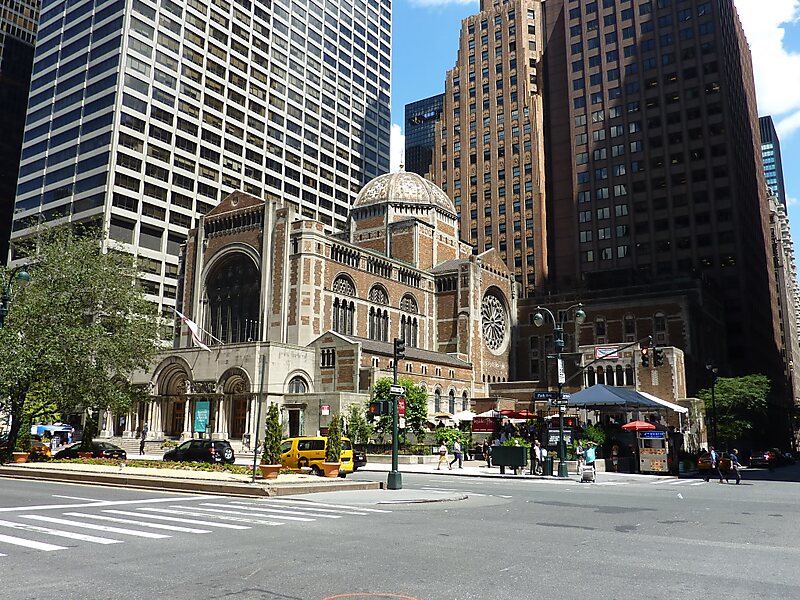 St. Bartholomew's in Manhattan, New York City, United States | Tripomatic