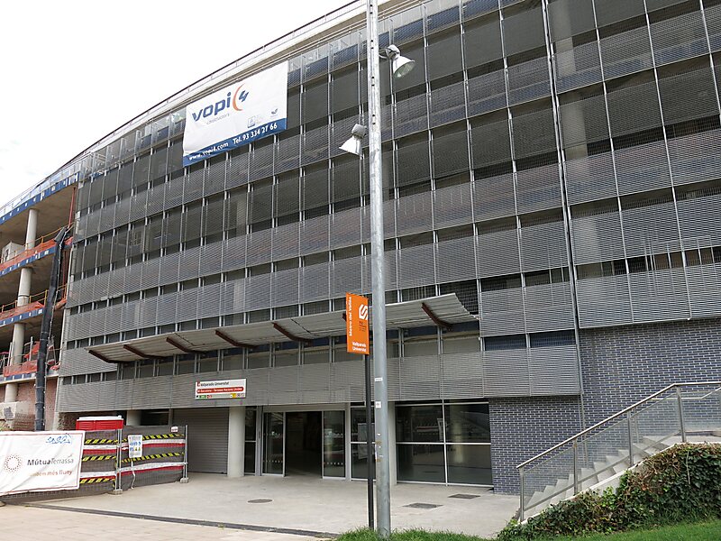 Estación de Vallparadís Universidad en Tarrasa, España Sygic Travel