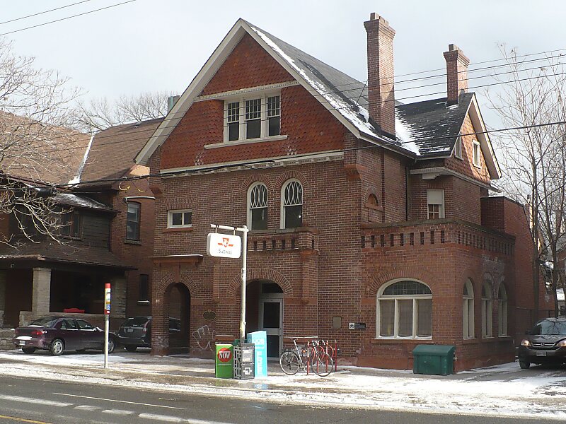 Estação Spadina