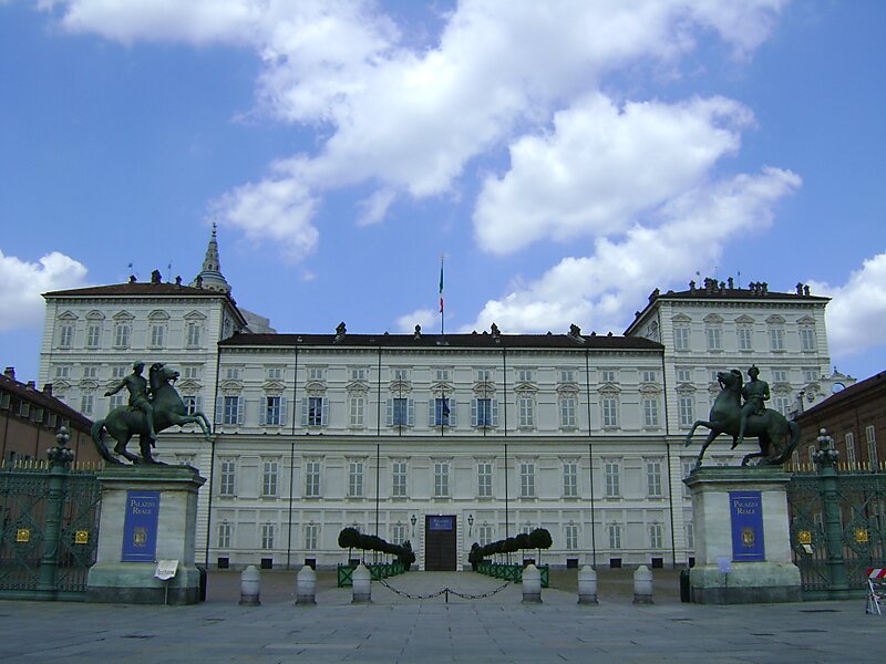Piazza Castello y Palazzo Reale 612664395a40232133447d33247d383638353135